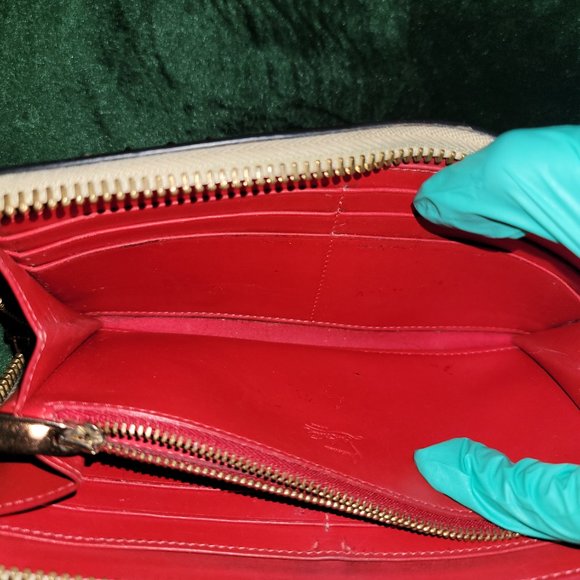 🎉 Cream Christian Louboutin Zip Around Panettone Wallet - Picture 7 of 10